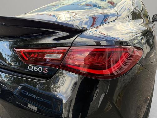 2018 INFINITI Q60 3.0t Red Sport 400