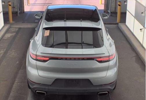 2020 Porsche Cayenne Base (Tiptronic)