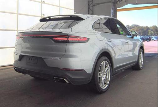 2020 Porsche Cayenne Base (Tiptronic)