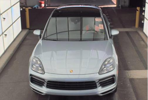 2020 Porsche Cayenne Base (Tiptronic)