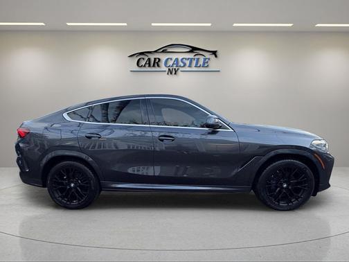 2022 BMW X6 xDrive40i