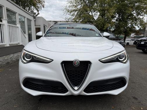 2022 Alfa Romeo Stelvio Ti