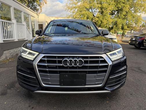 2020 Audi Q5 45 Premium Plus