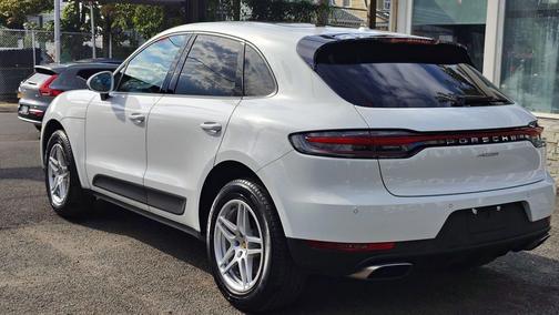 2021 Porsche Macan 