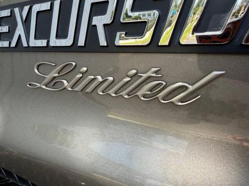 Gold 2004 Ford Excursion Limited