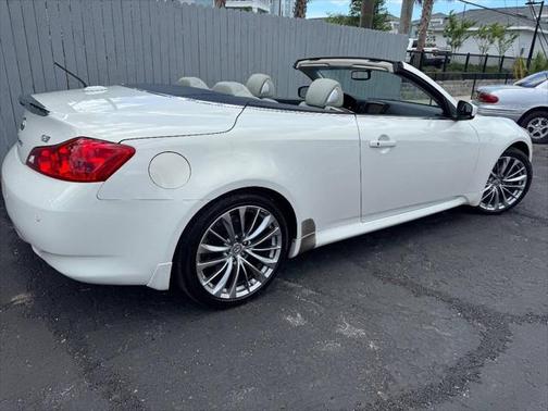 2013 INFINITI G37 Sport