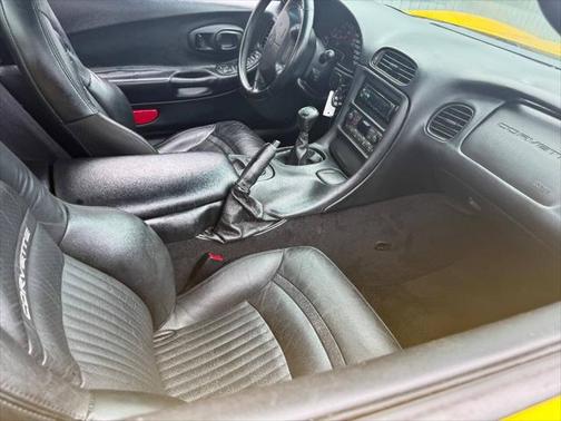 2003 Chevrolet Corvette Base