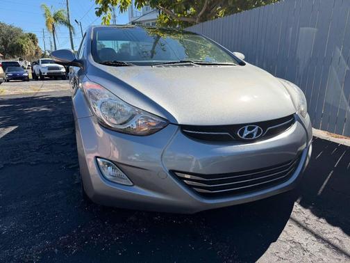 2012 Hyundai ELANTRA Limited