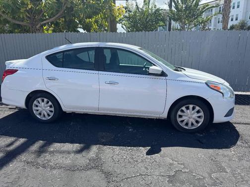 2018 Nissan Versa 1.6 SV