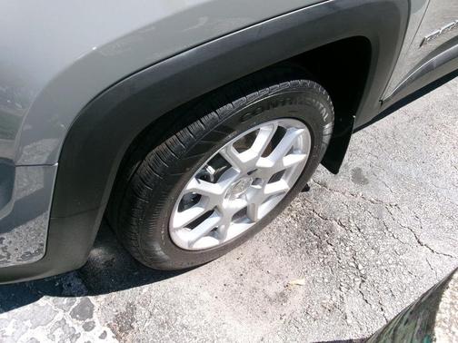 Sting-Gray Clearcoat 2019 Jeep Renegade FWD