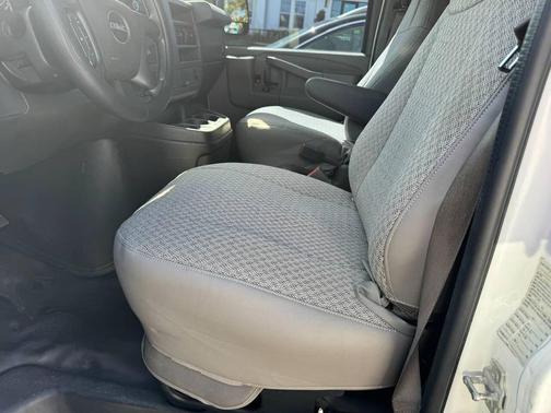 2016 GMC Savana 2500 Work Van