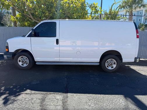 2016 GMC Savana 2500 Work Van