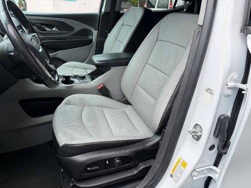 White 2021 GMC Terrain SLT
