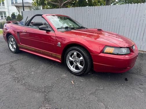 2004 Ford Mustang Deluxe