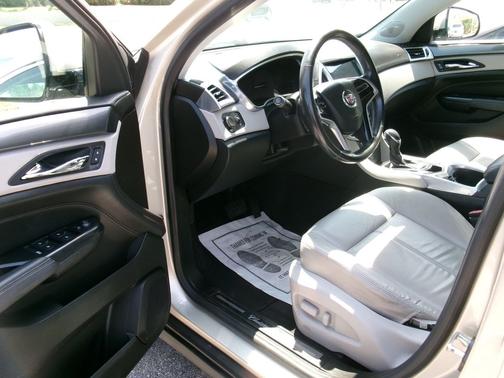 Silver Coast Metallic 2013 Cadillac SRX FWD 4dr Base
