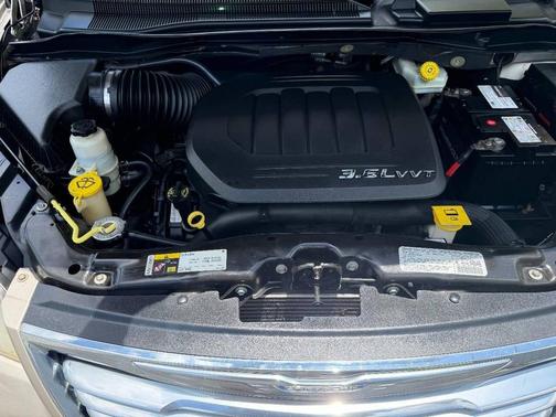 Gold 2013 Chrysler Town & Country Touring