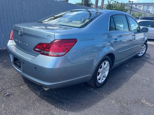 2008 Toyota Avalon XL
