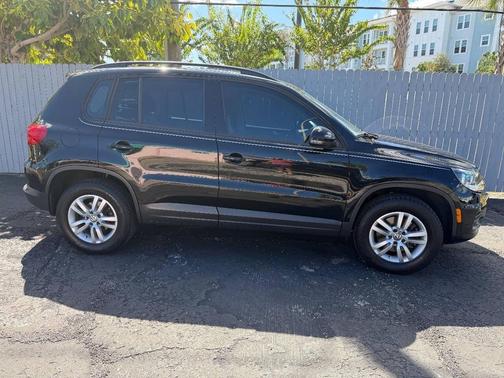 2016 Volkswagen Tiguan S