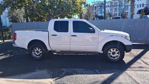 2011 Nissan Frontier S