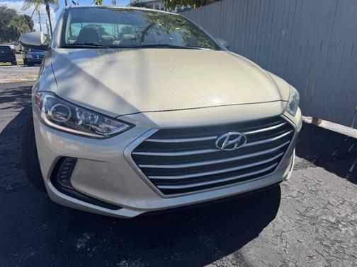 2017 Hyundai ELANTRA SE Value Edition