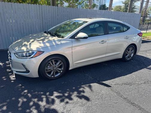 2017 Hyundai ELANTRA SE Value Edition