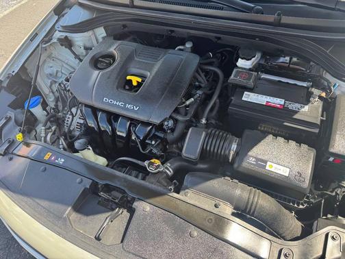 2017 Hyundai ELANTRA SE Value Edition