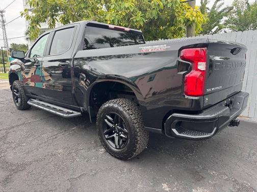2022 Chevrolet Silverado 1500 Custom Trail Boss