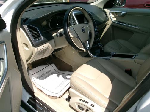 2015 Volvo XC60 2015.5 AWD 4dr T6