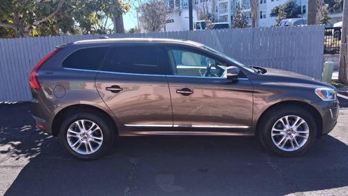 2015 Volvo XC60 T5 Premier