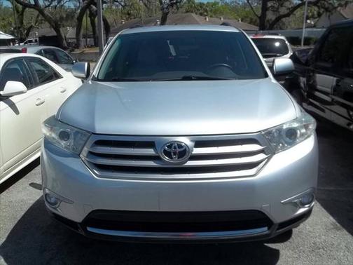 2012 Toyota Highlander SE