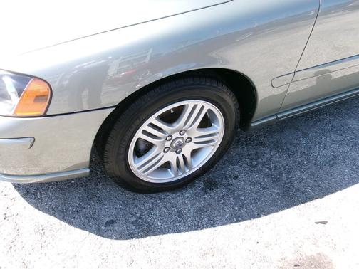 2007 Volvo S60 4dr Sdn 2.5L Turbo AT FWD