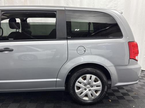 Billet Clearcoat 2019 Dodge Grand Caravan SE