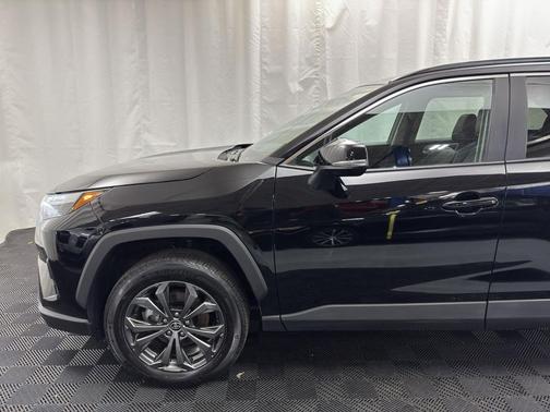 2023 Toyota RAV4 Hybrid XLE Premium