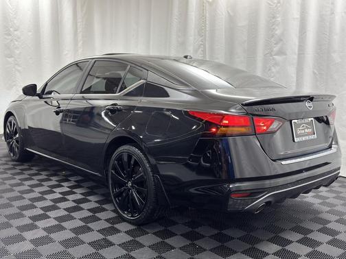 2022 Nissan Altima SR Intelligent AWD