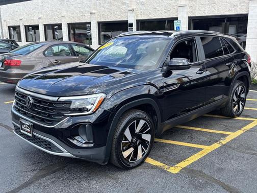2024 Volkswagen Atlas Cross Sport 2.0T SE w/Technology