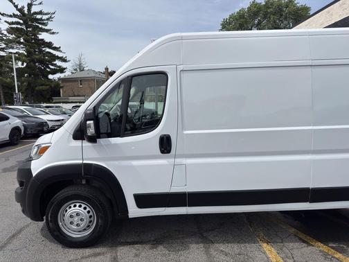 Bright White Clearcoat 2026 RAM ProMaster 2500 Tradesman