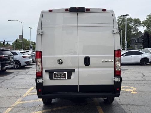 Bright White Clearcoat 2026 RAM ProMaster 2500 Tradesman