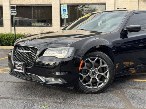 2018 Chrysler 300 S