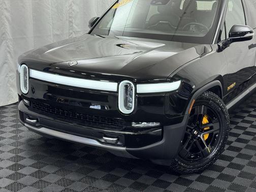 2022 Rivian R1T Adventure