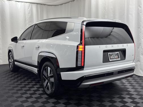 Snow White Pearl 2026 Hyundai IONIQ 9 SEL