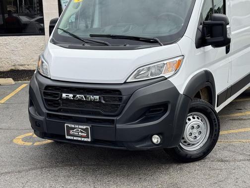 Bright White Clearcoat 2025 RAM ProMaster 2500 Tradesman