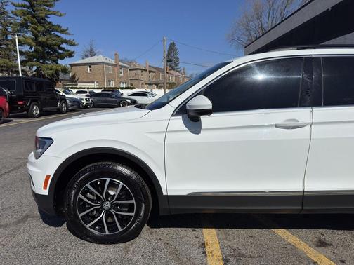 Pure White 2021 Volkswagen Tiguan 2.0T SE