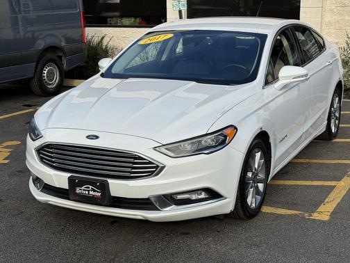 2017 Ford Fusion Hybrid SE