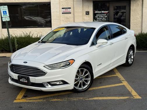 2017 Ford Fusion Hybrid SE