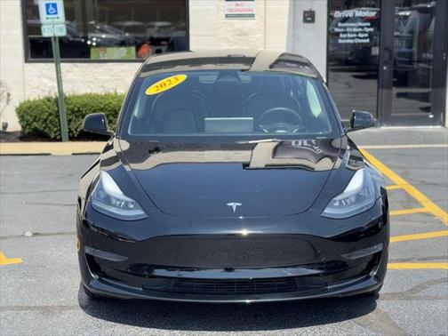 2023 Tesla Model 3 Standard Range