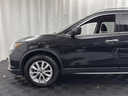 Magnetic Black 2018 Nissan Rogue SV