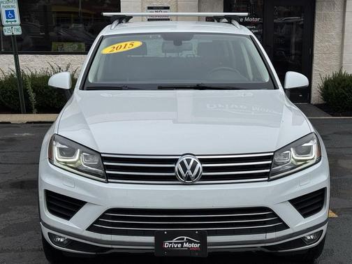 2015 Volkswagen Touareg V6 Sport