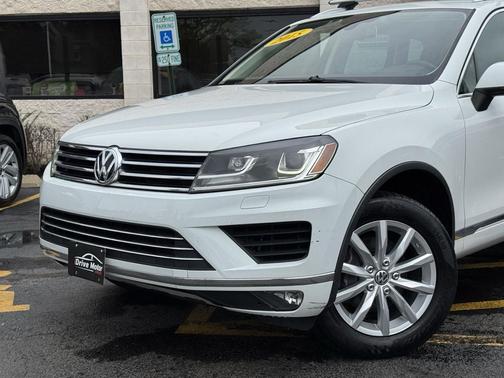 2015 Volkswagen Touareg V6 Sport