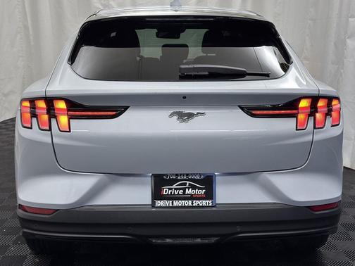 2022 Ford Mustang Mach-E Select