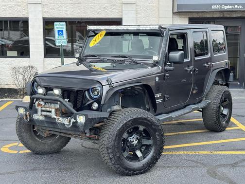 2016 Jeep Wrangler Unlimited Sahara
